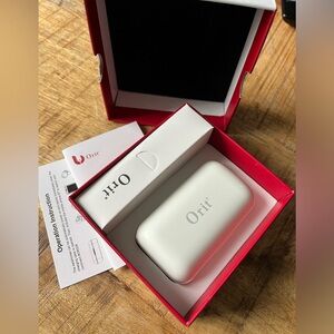 NEW IN BOX ORIT DROP THE BEAT EARBUDS